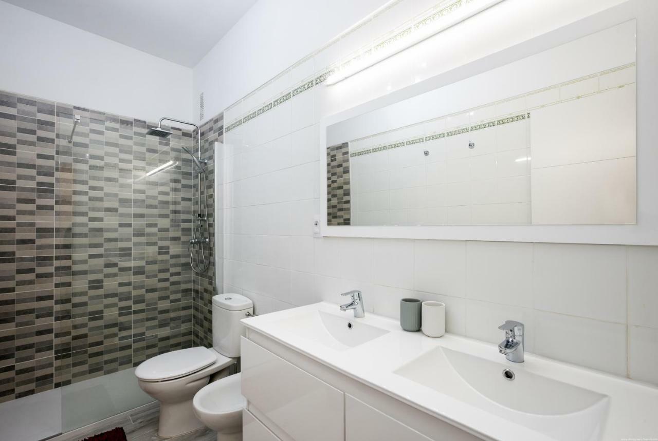 Spacious & Stylish Apartment Los Cristianos لوس كريستيانوس المظهر الخارجي الصورة