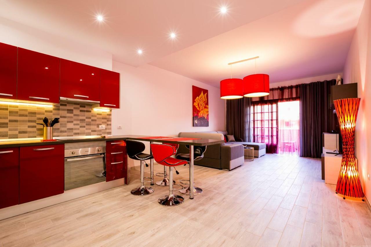 Spacious & Stylish Apartment Los Cristianos لوس كريستيانوس المظهر الخارجي الصورة